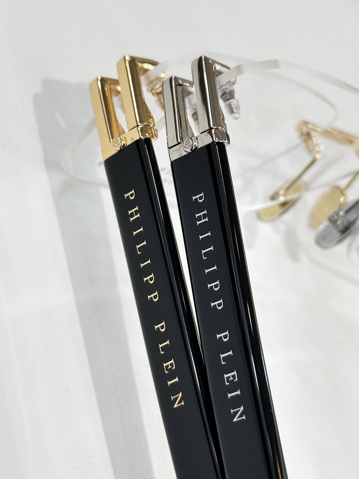  PHILIPP PLEIN
MOD：086
Size：59口17 150
