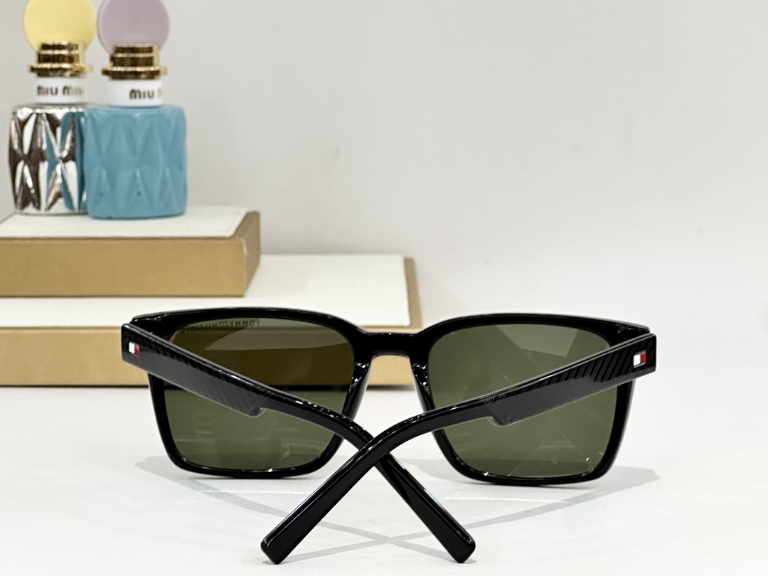  TOMMY HILFIGER
MOD：TH 2143/S
Size：54口19 145
