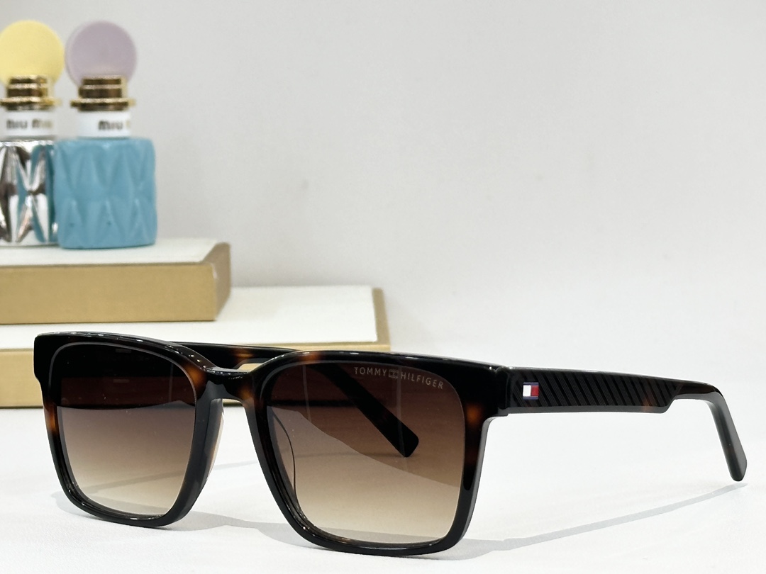  TOMMY HILFIGER
MOD：TH 2143/S
Size：54口19 145
