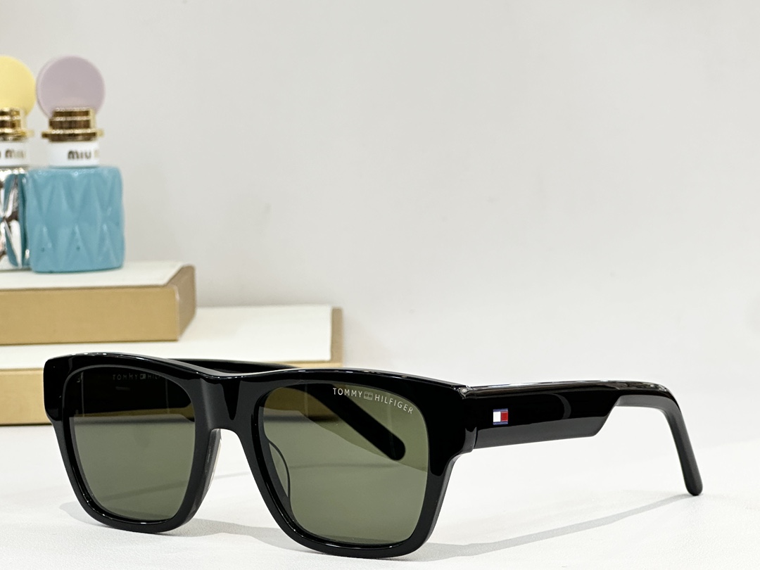  TOMMY HILFIGER
MOD：TH 1975/S
Size：51口19 145
