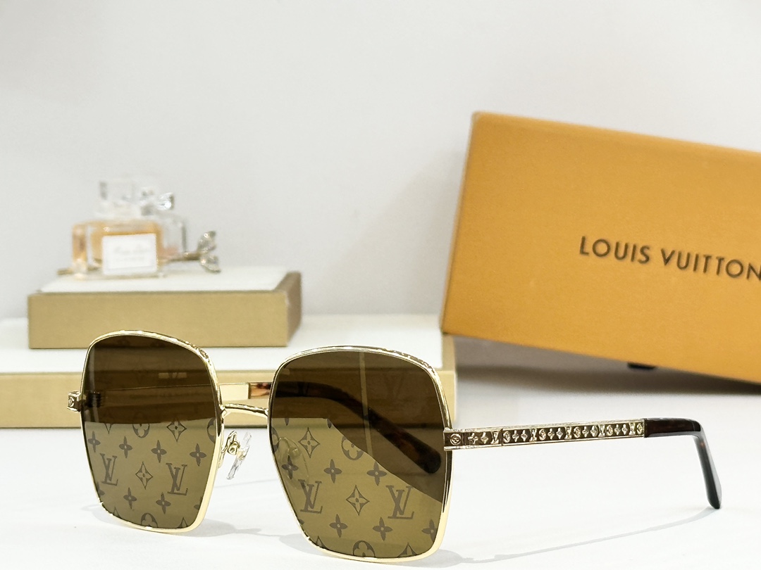  LOUIS VUITTO*
MODEL Z2955U
SIZE56口19-145
