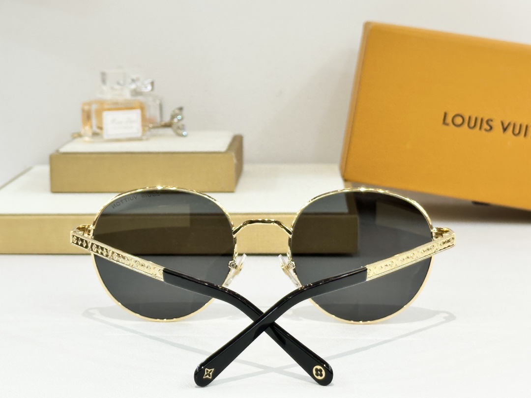  LOUIS VUITTO*
MODELZ2916
SIZE53口23-145
