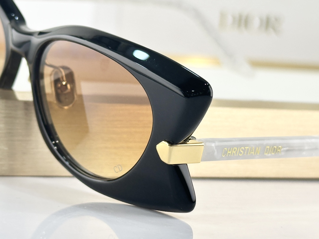  DIOR
MODS2F
Size54口16 145
