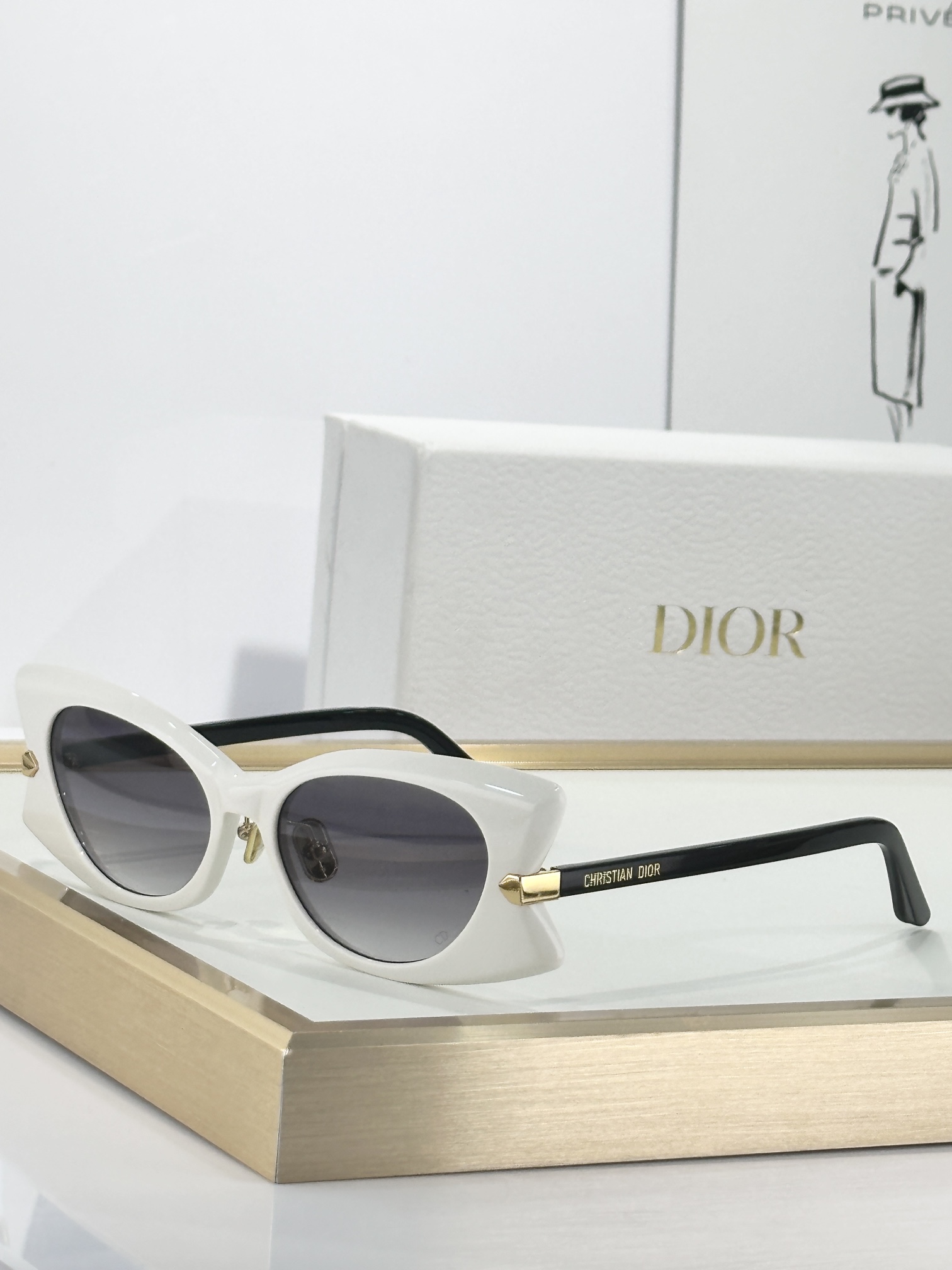  DIOR
MODS2F
Size54口16 145
