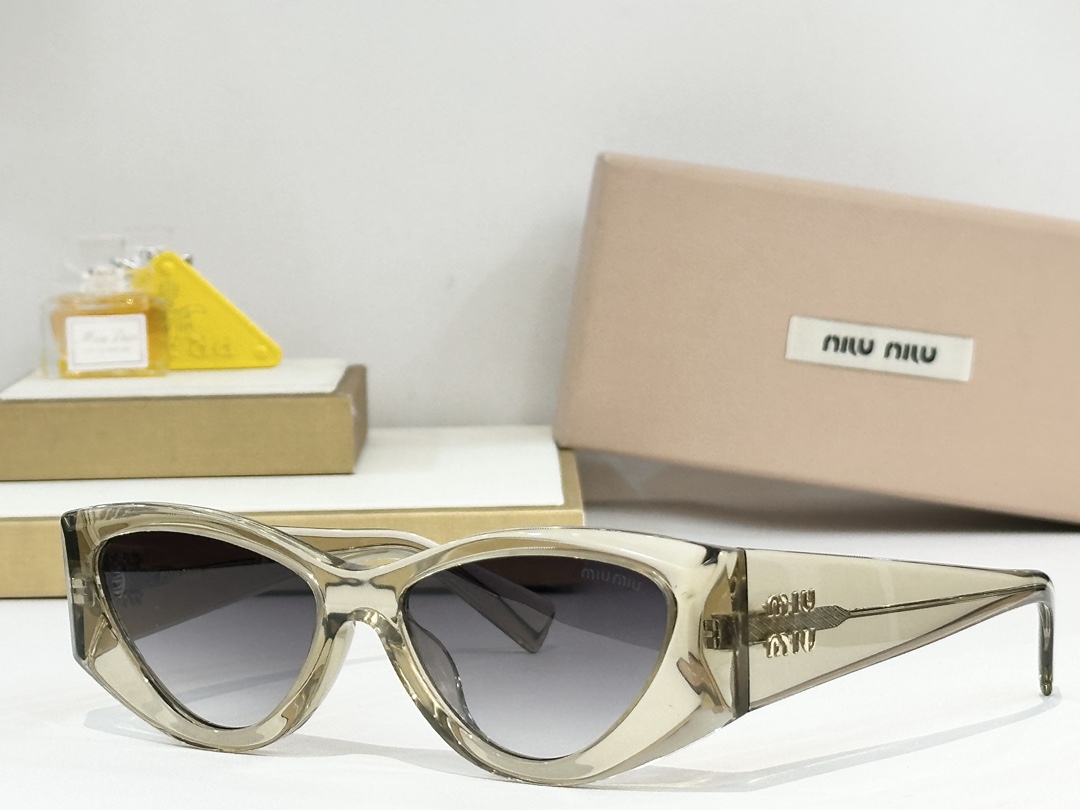  MIU M*
MODEL SMU06YS
SIZE：52口17-145
