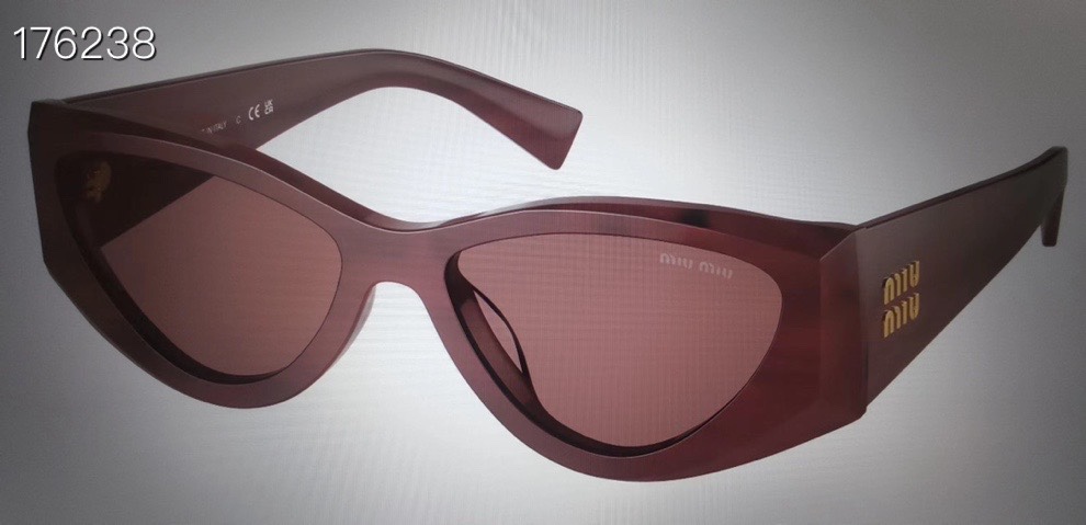  MIU M*
MODEL SMU06YS
SIZE：52口17-145
