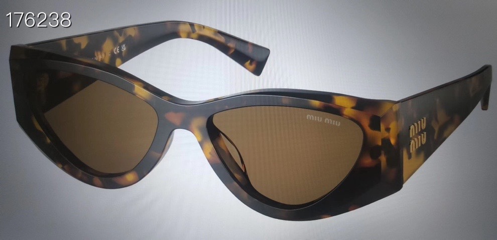  MIU M*
MODEL SMU06YS
SIZE：52口17-145
