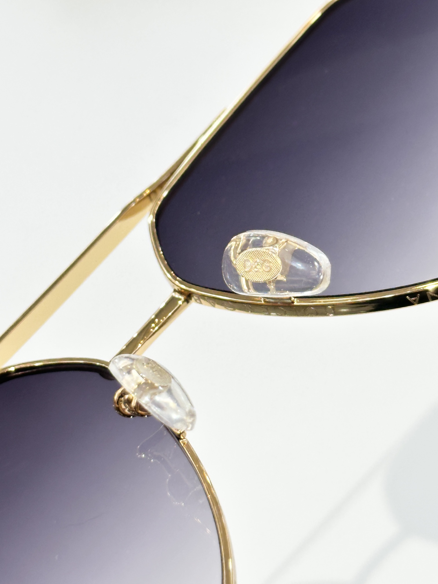  DOLCE & GABBAN*
MODEL：DG2311
SIZE61口14-145
