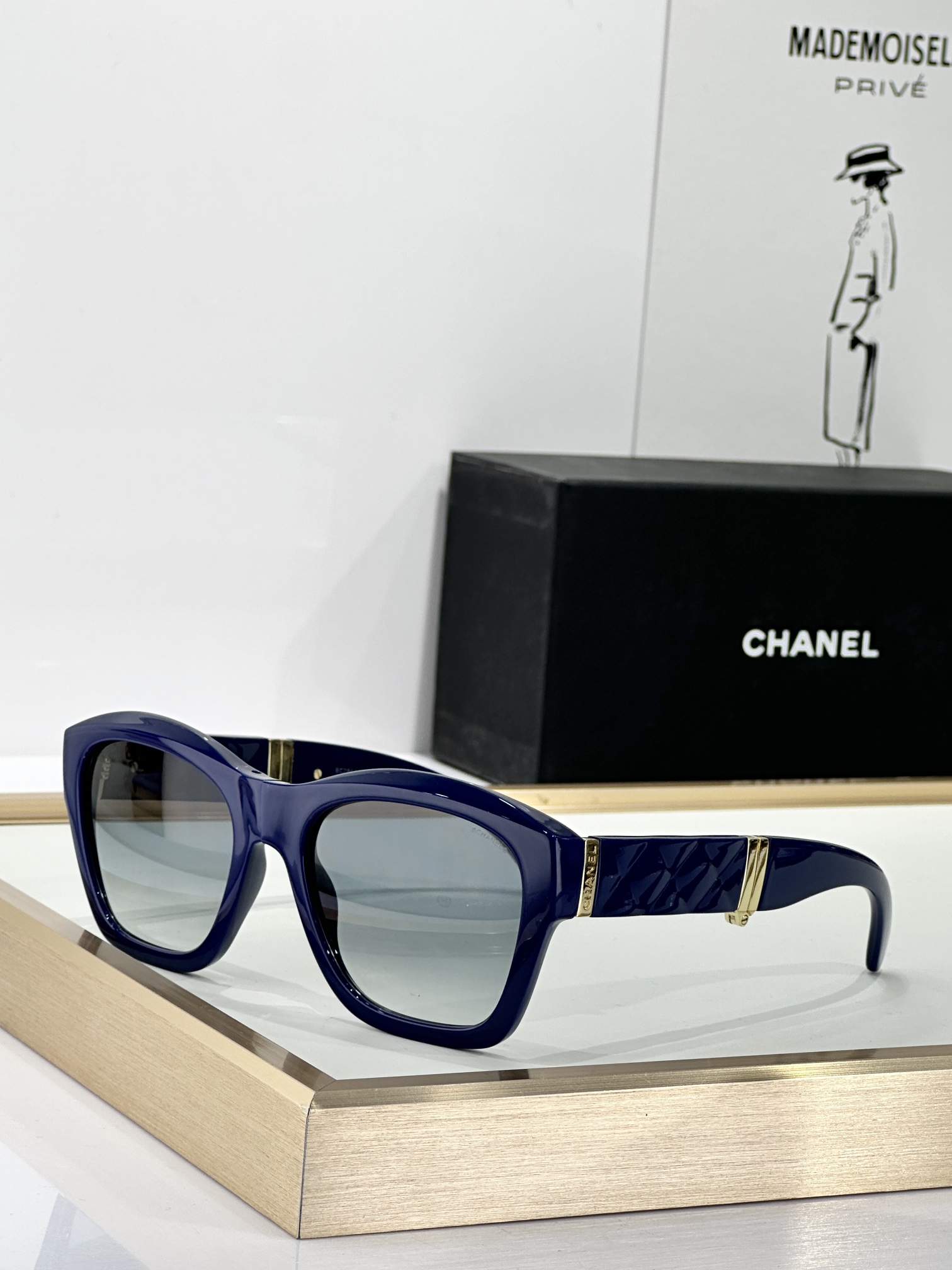  Chane*
Foldable sunglasses 
CH6055
Size54口19-145
不配