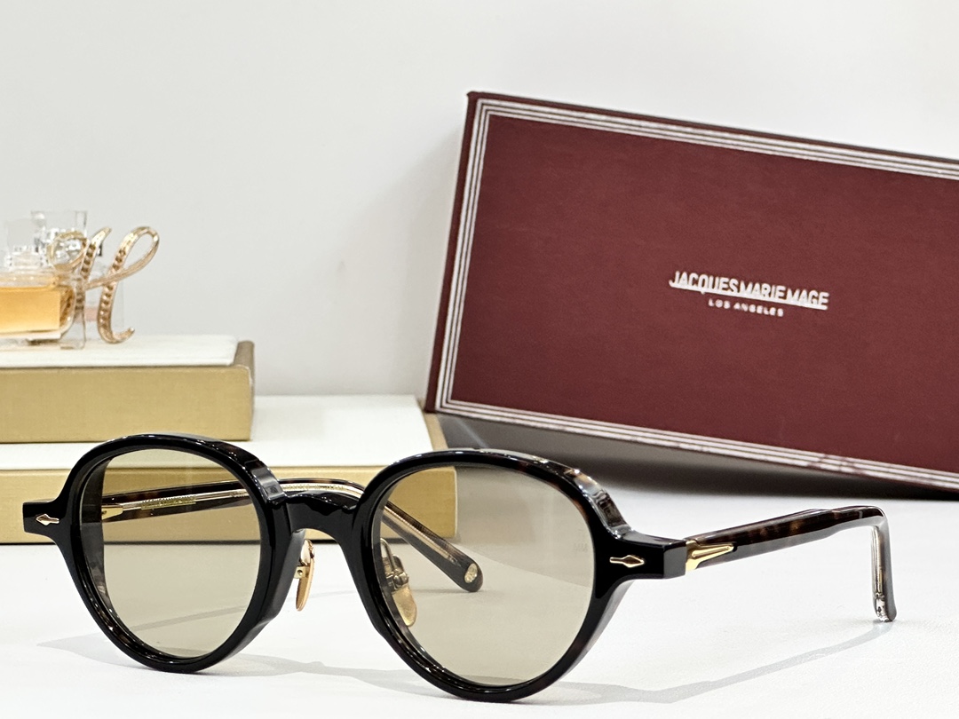  圆型JACQUES MARIE MAGE
日本手工眼镜 
MODEL：CLARK
SIZE45-22
