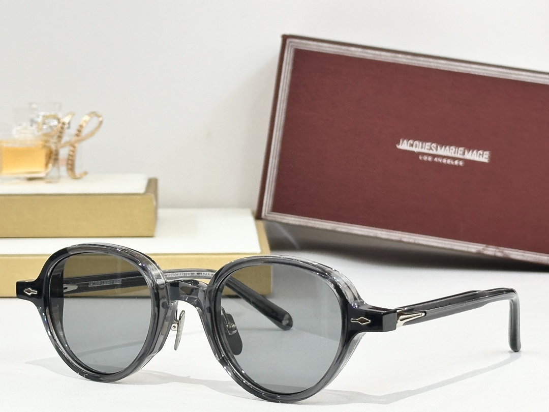  圆型JACQUES MARIE MAGE
日本手工眼镜 
MODEL：CLARK
SIZE45-22

