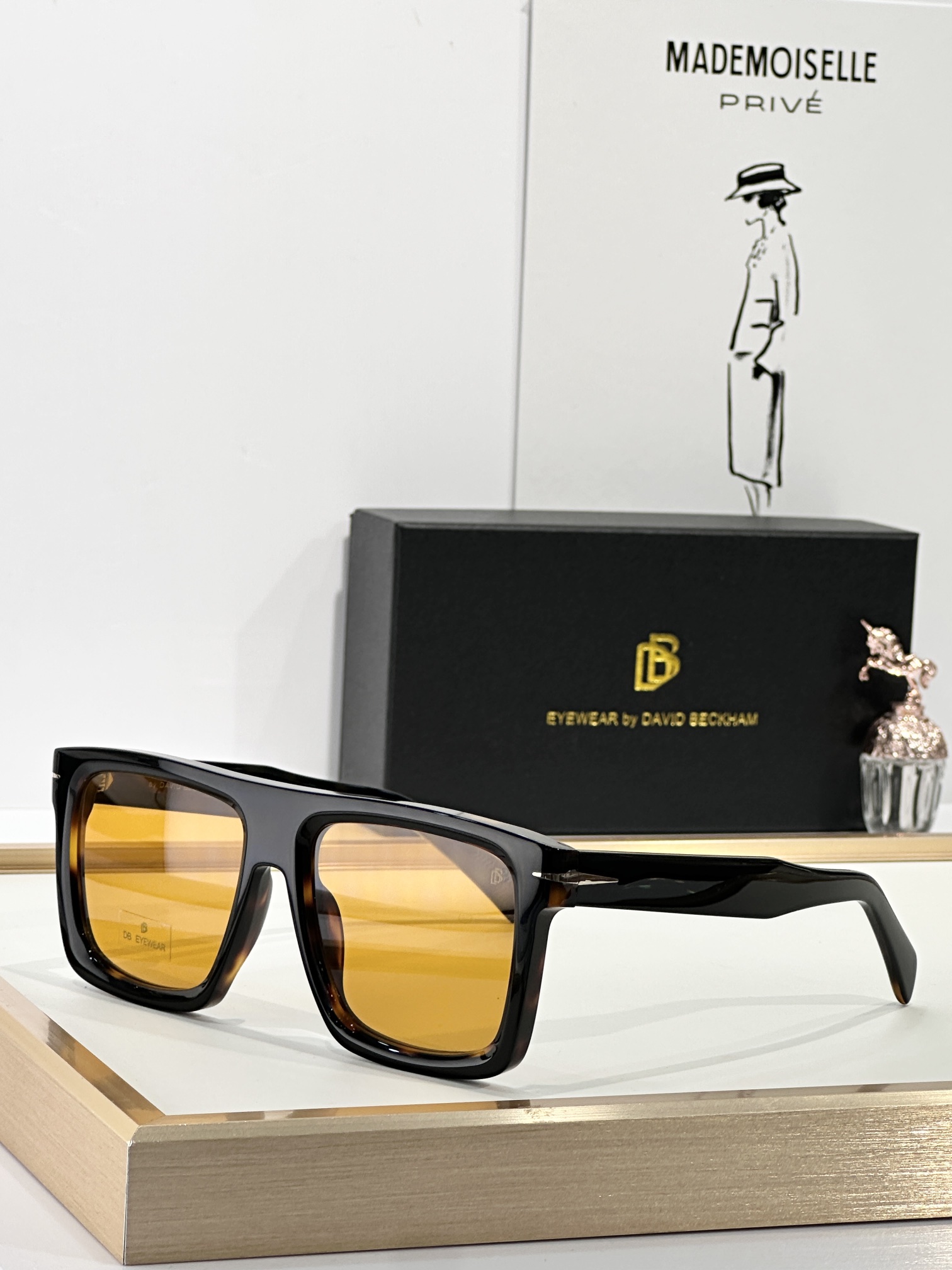  DAVID BECKHAM
MOD：DB 7134/S
Size：56口18 145
