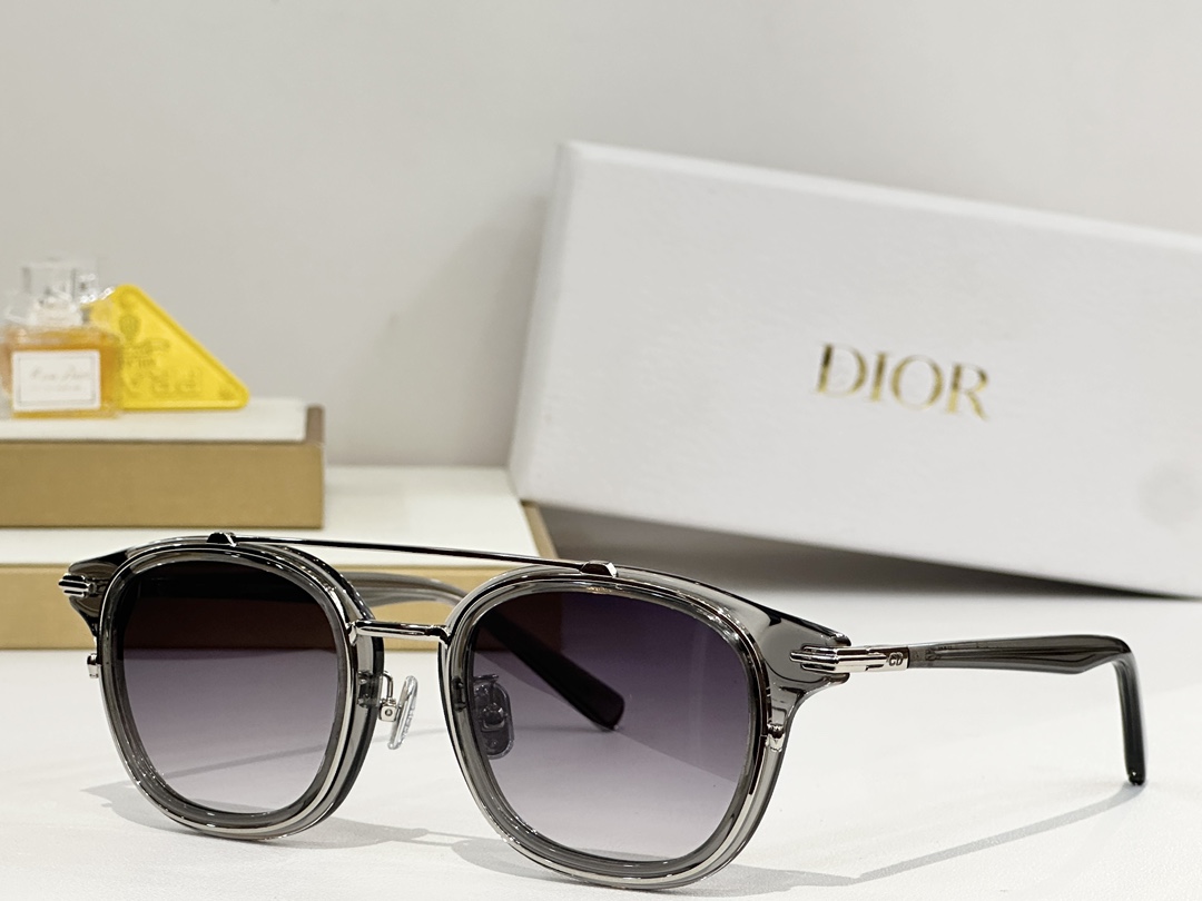  DIOR
MOD：DiorBlackSuitS14F
Size：50口22 145
