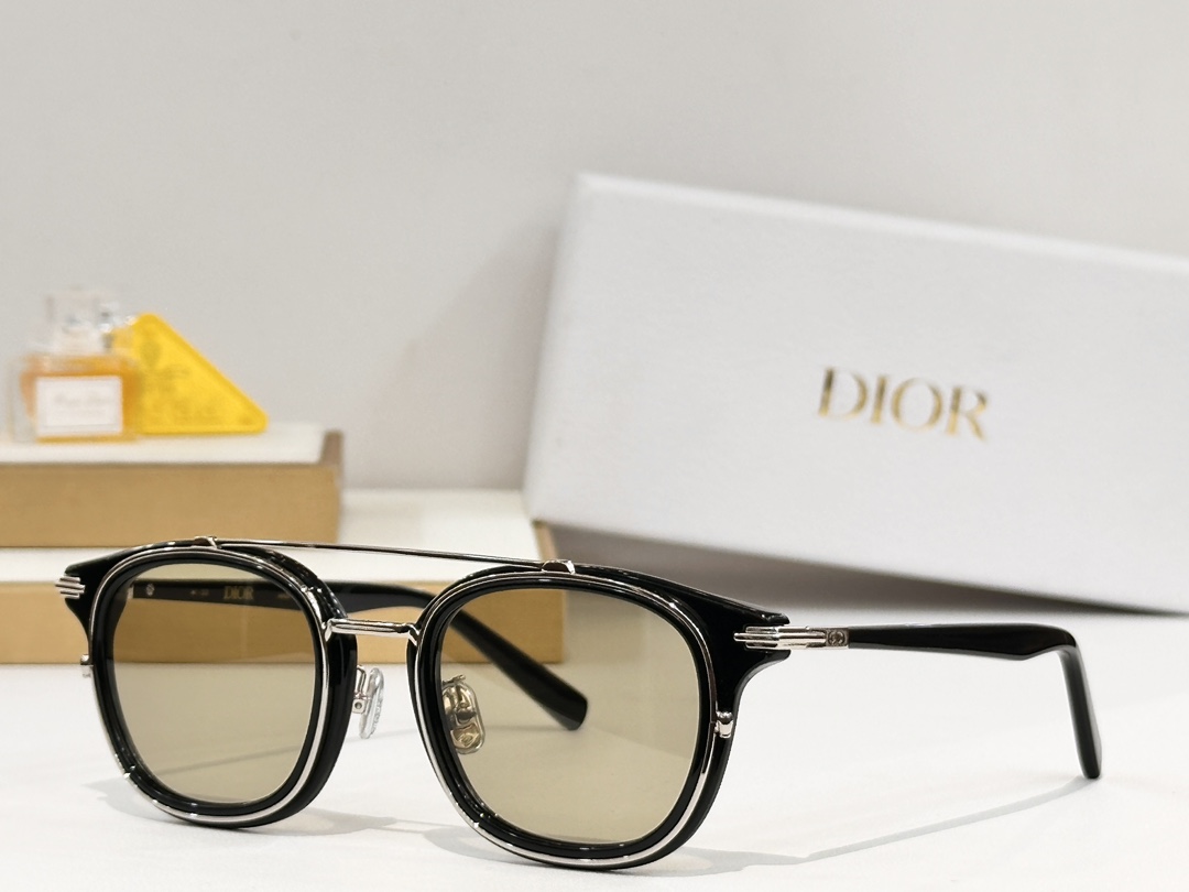  DIOR
MOD：DiorBlackSuitS14F
Size：50口22 145
