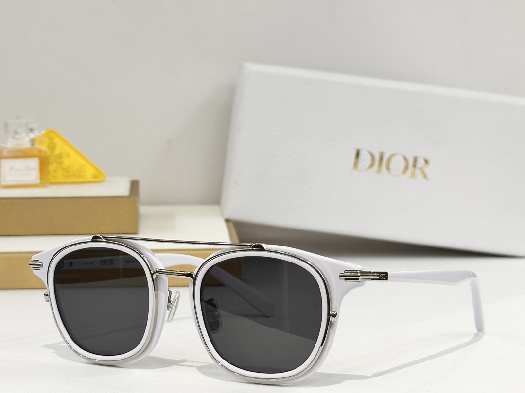  DIOR
MOD：DiorBlackSuitS14F
Size：50口22 145
