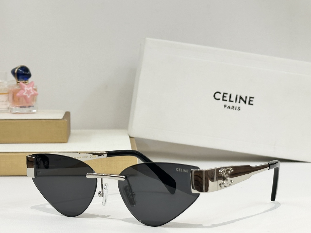  CELINE
MOD：CL42122U
Size：56口17 142
