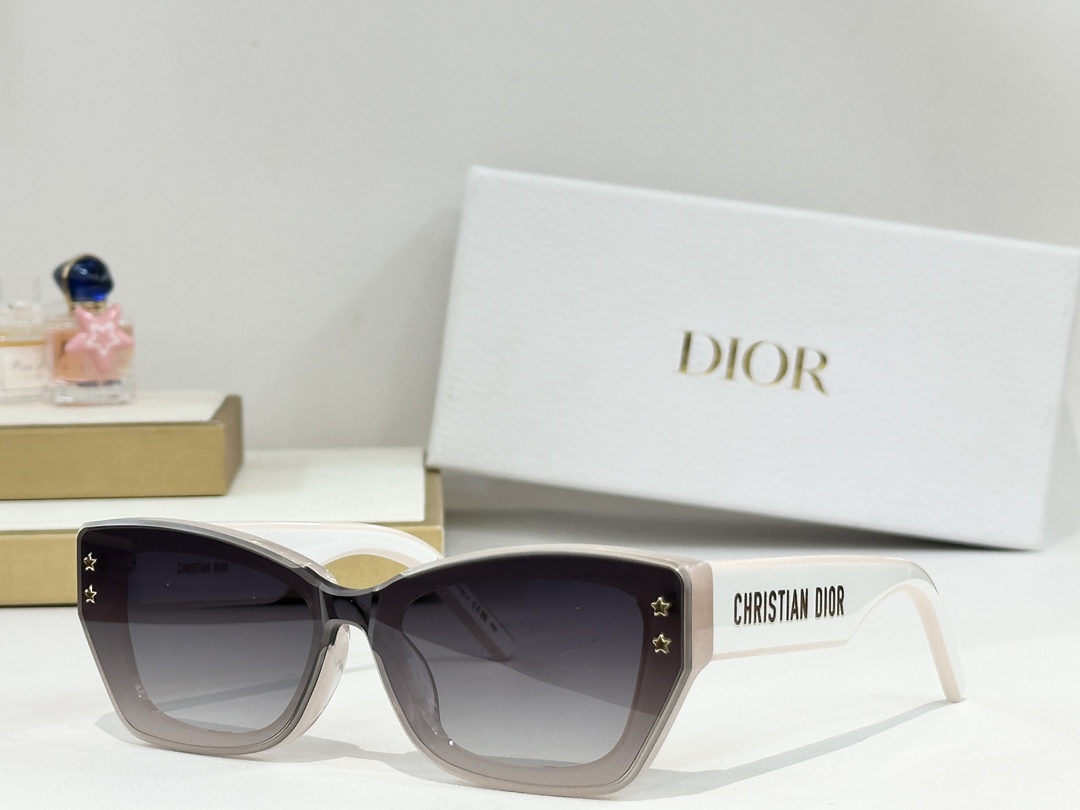  DIO*
MODEL：DSGTA32UCR
SIZE：53口19-140
