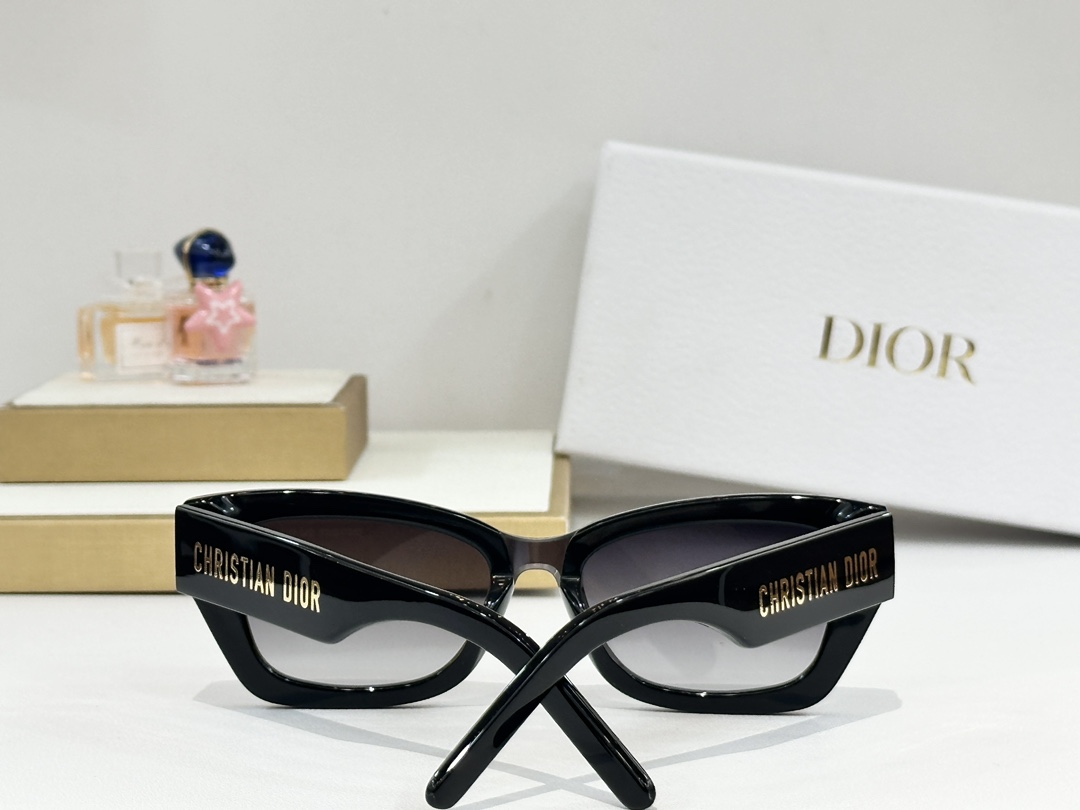  DIO*
MODEL：DSGTA32UCR
SIZE：53口19-140
