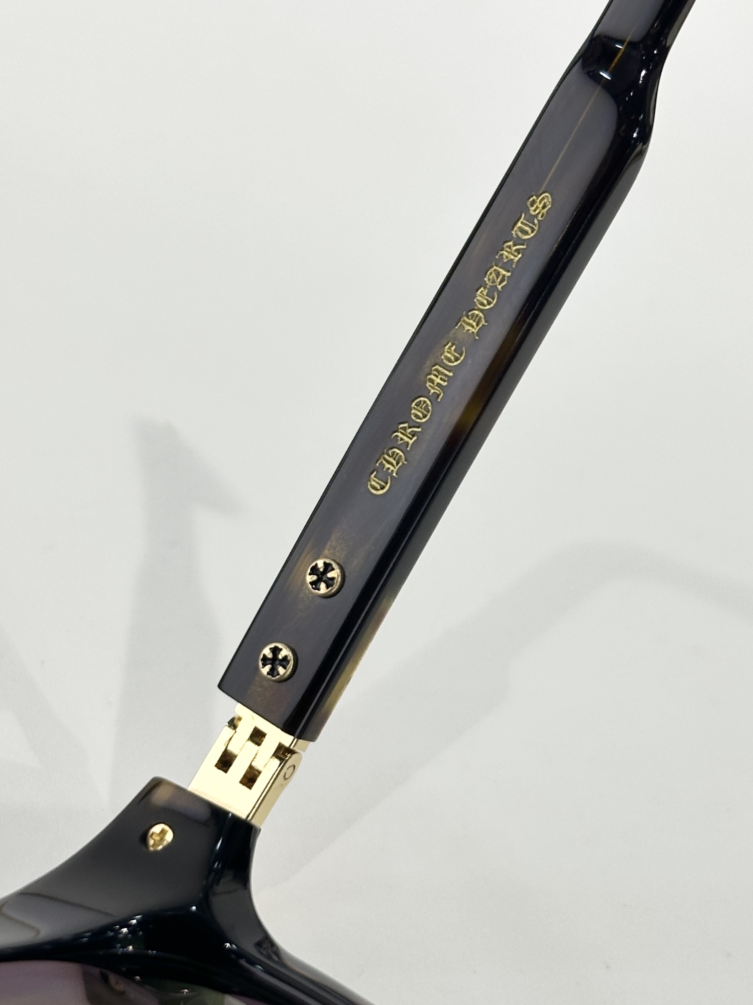  Chrome Hearts
MODELWTCRYS
SIZE：57口17-129
