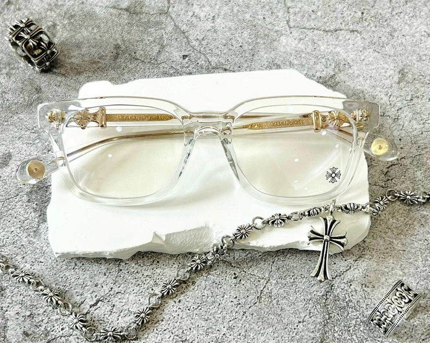  Chrome Hearts
MODELCOX UCKER
SIZE：52口19-153
