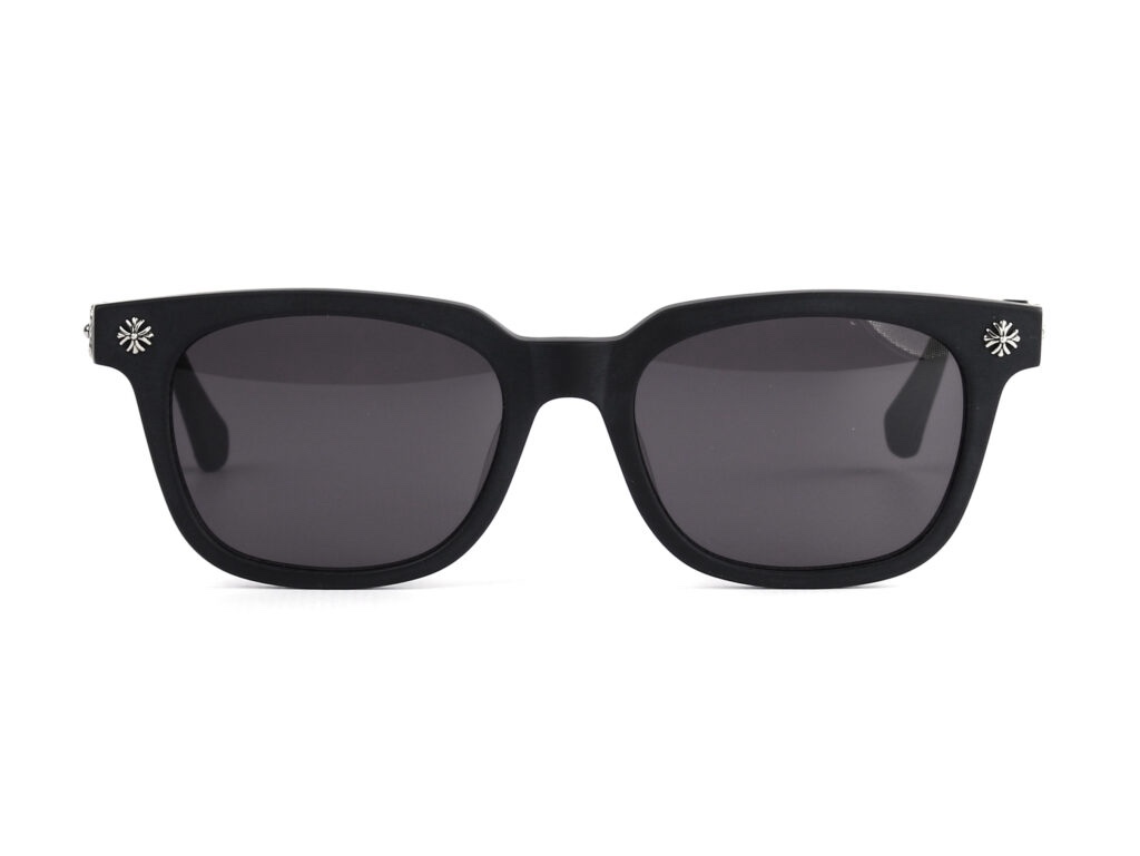  Chrome Hearts
MODELCOX UCKER
SIZE：52口19-153

