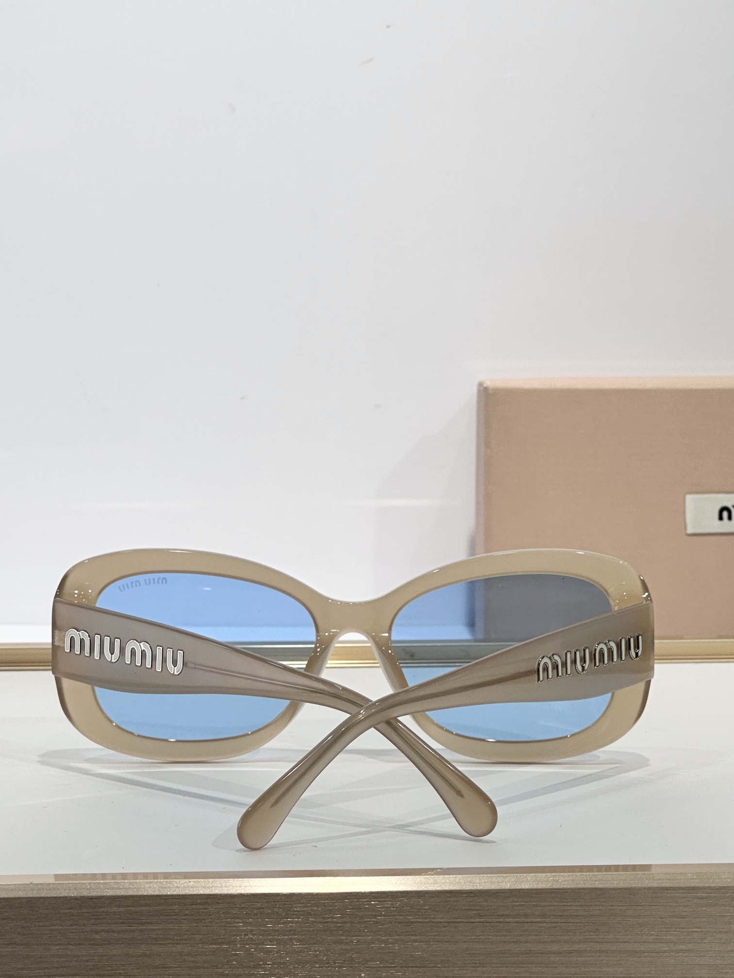  MIU MI*
MODELSMU 084Z
SIZE：55口18-135

