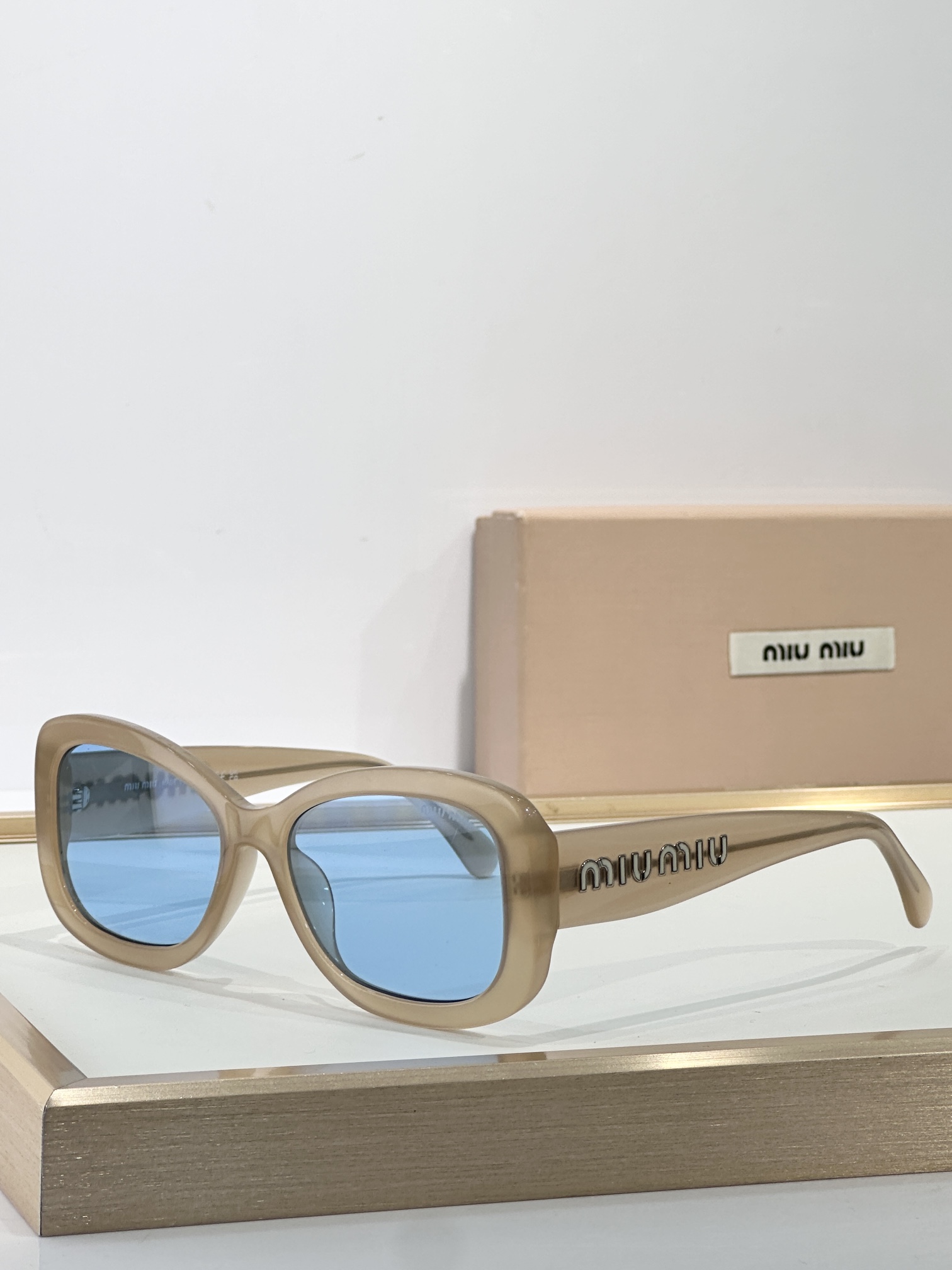  MIU MI*
MODELSMU 084Z
SIZE：55口18-135
