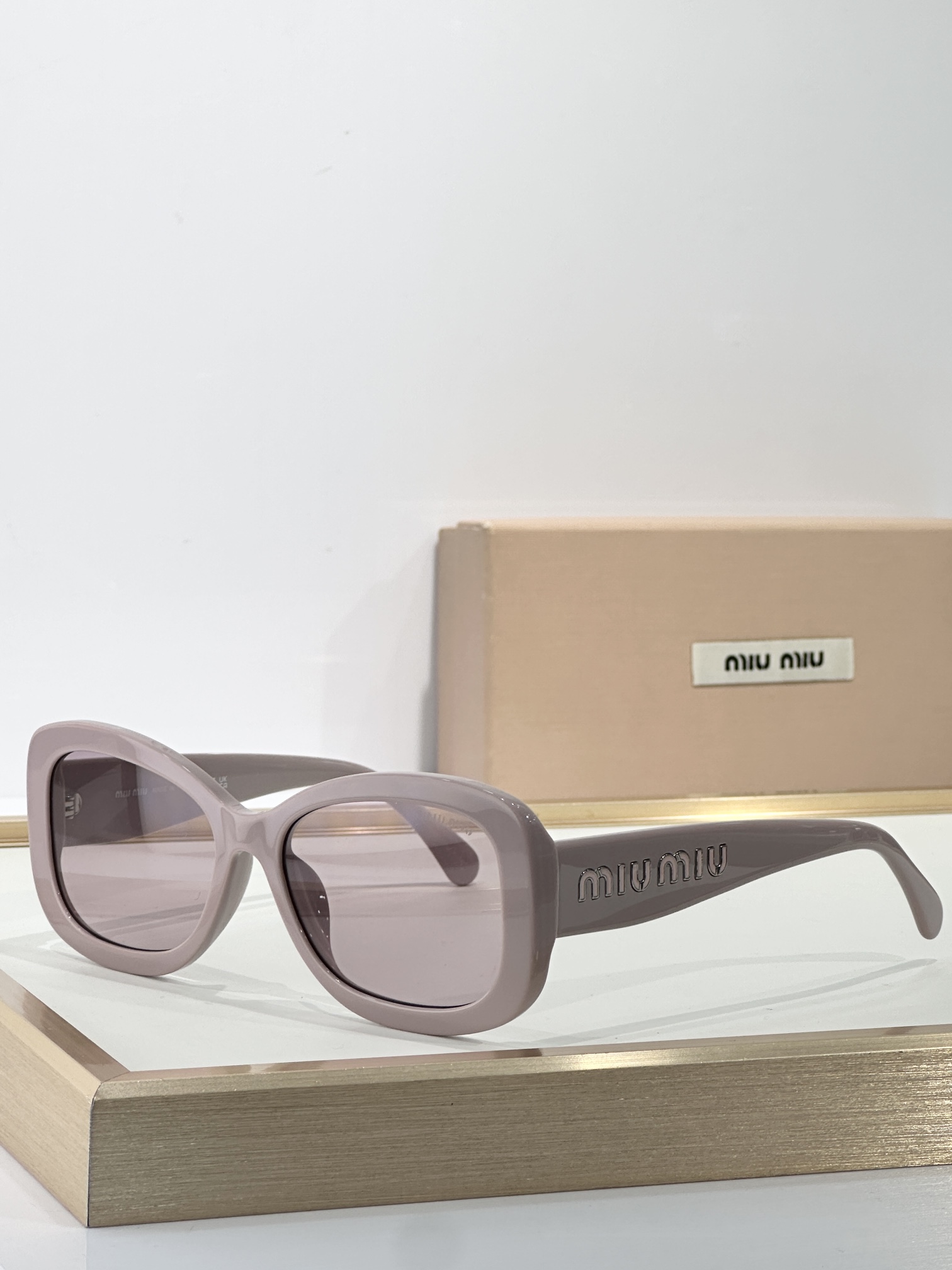  MIU MI*
MODELSMU 084Z
SIZE：55口18-135
