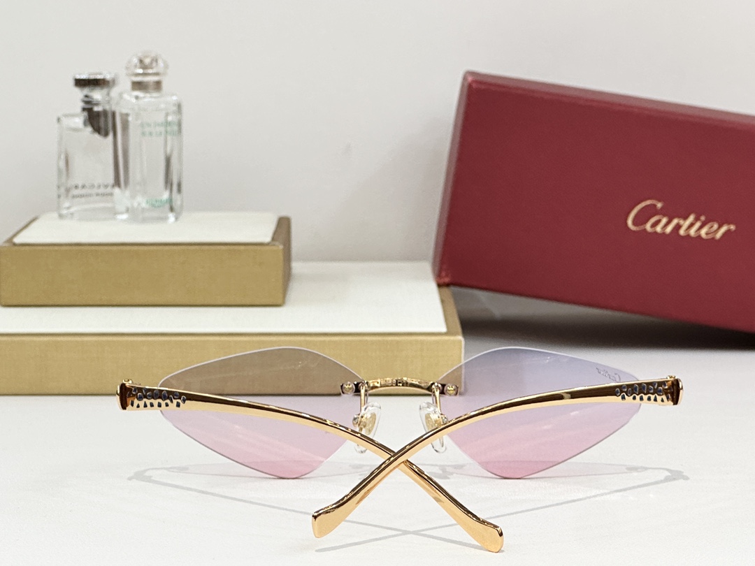  Cartier
MOD：CT9527O
Size：56口17 130

