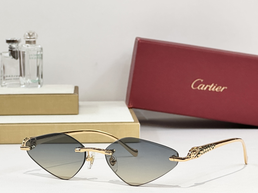 Cartier
MOD：CT9527O
Size：56口17 130
