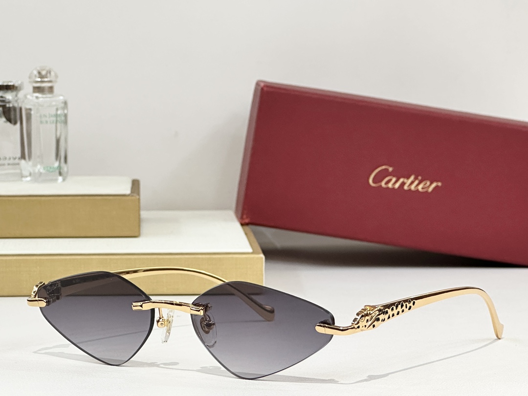  Cartier
MOD：CT9527O
Size：56口17 130
