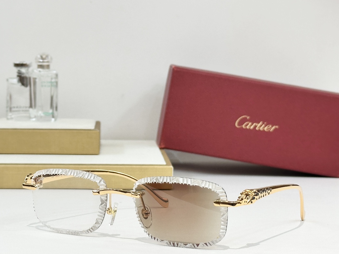  Cartier
MOD：CT08568
Size：56口18 135
