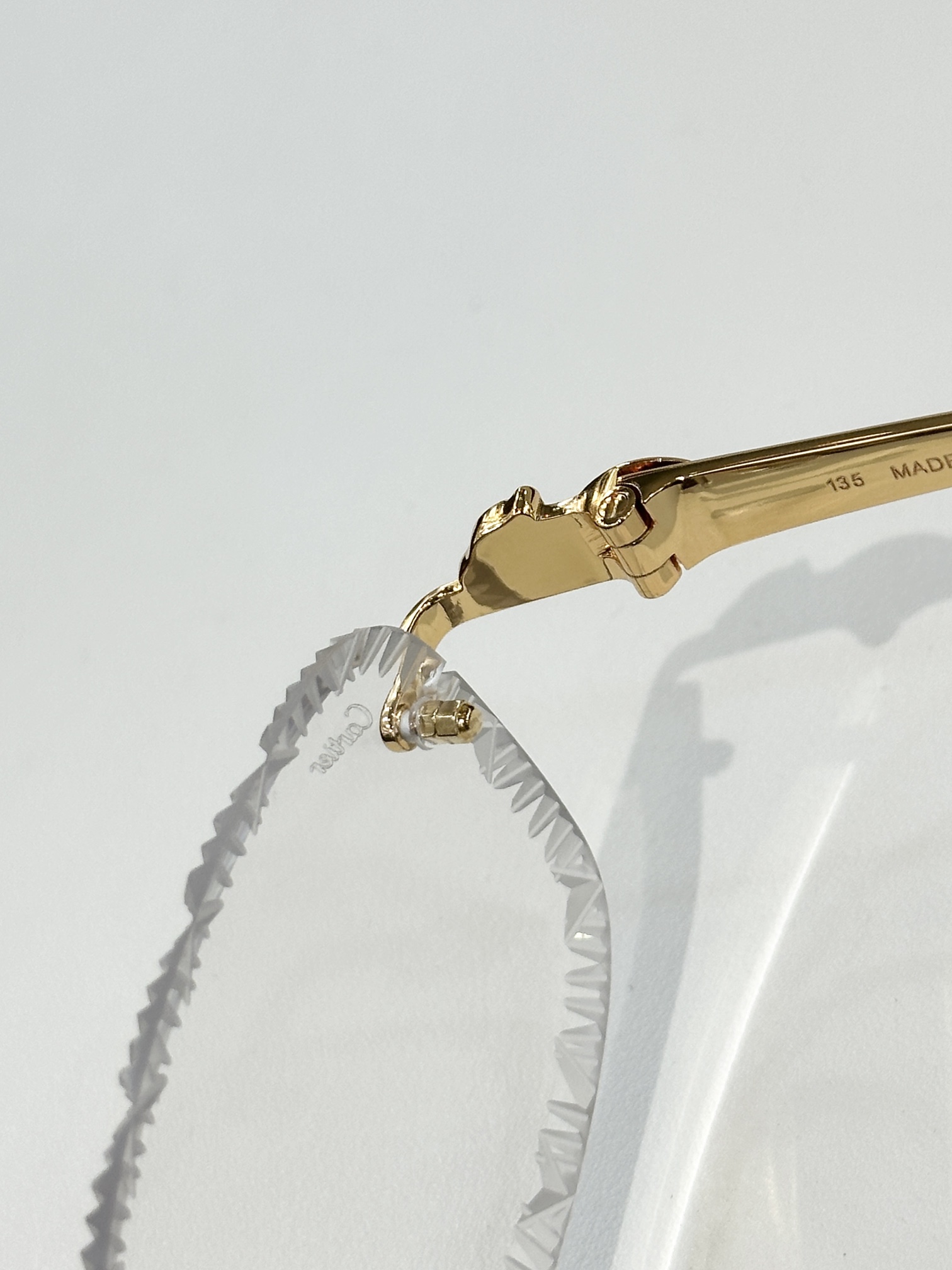  Cartier
MOD：CT08568
Size：56口18 135
