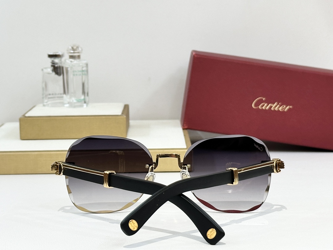  Cartier
MOD：CT0520S
Size：60口19 145
