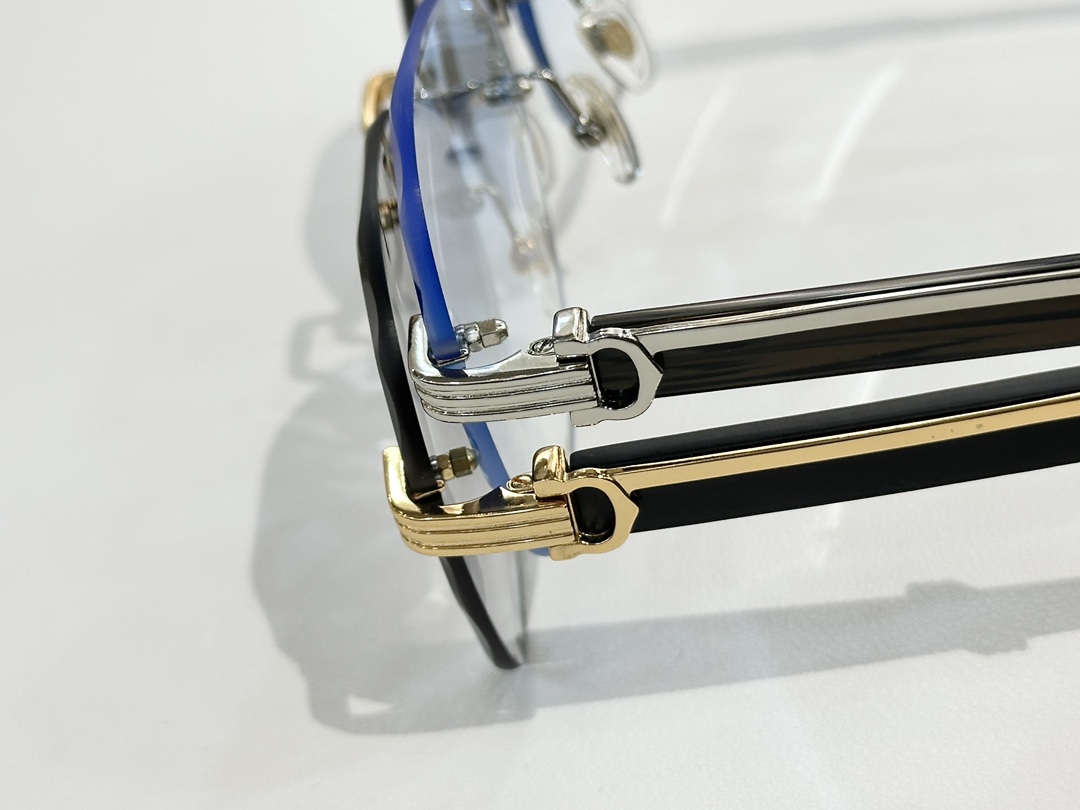  Cartier
MOD：CT0520S
Size：60口19 145
