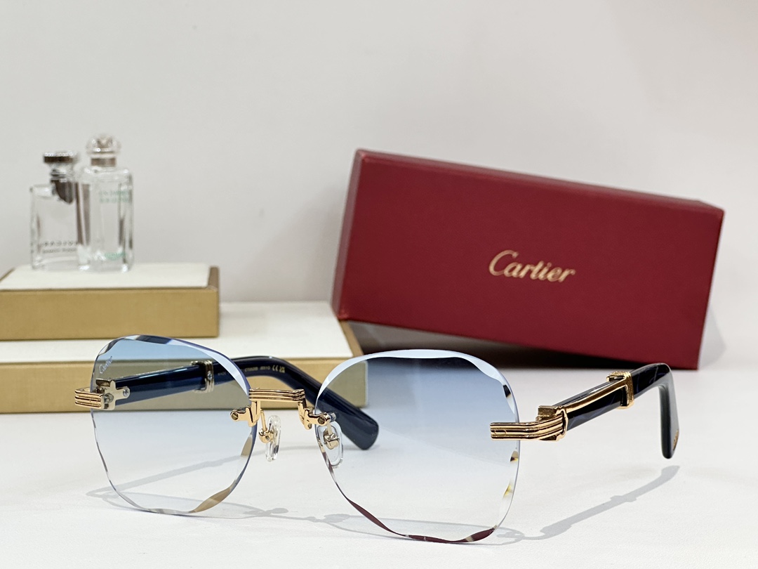  Cartier
MOD：CT0520S
Size：60口19 145

