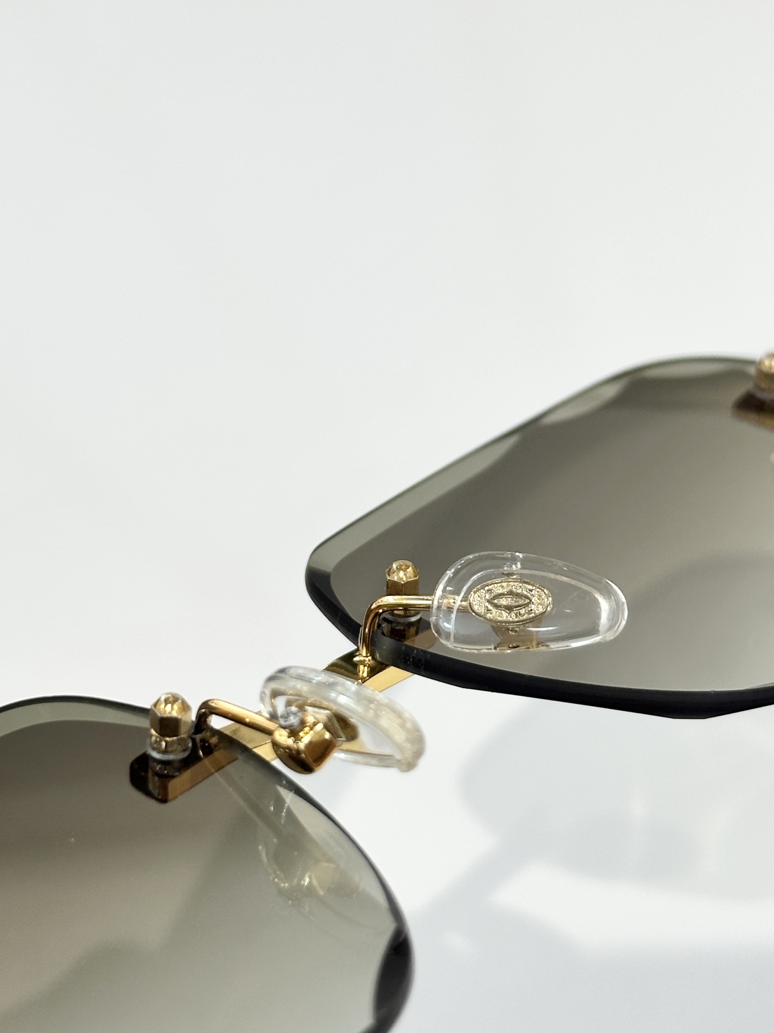  Cartier
MOD：CT0526S
Size：59口17 140
