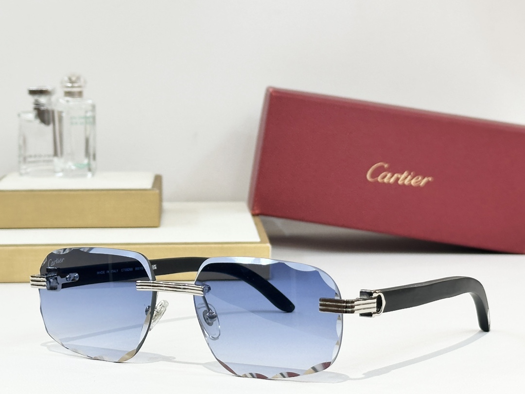  Cartier
MOD：CT0526S
Size：59口17 140

