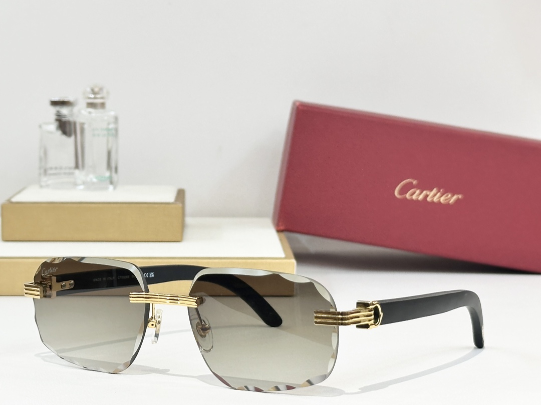  Cartier
MOD：CT0526S
Size：59口17 140
