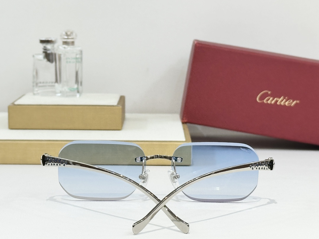  Cartier
MOD：CT9527O
Size：56口17 130
