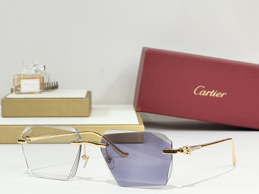 Cartier
MOD：CT01589O
Size：57口18 145

变色