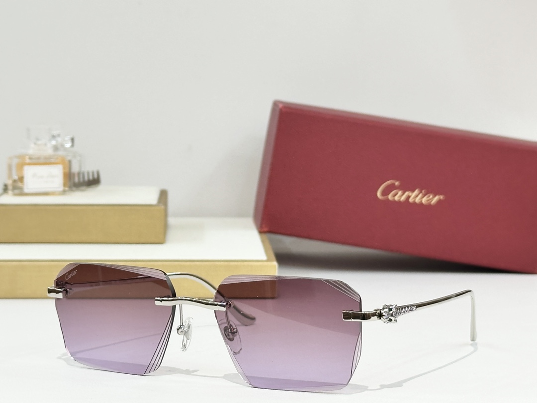 Cartier
MOD：CT01589O
Size：57口18 145

变色