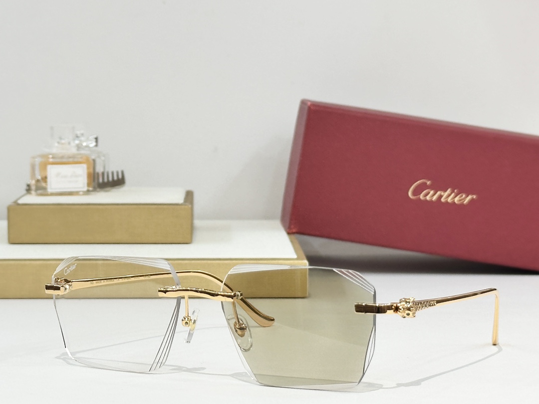 Cartier
MOD：CT01589O
Size：57口18 145

变色