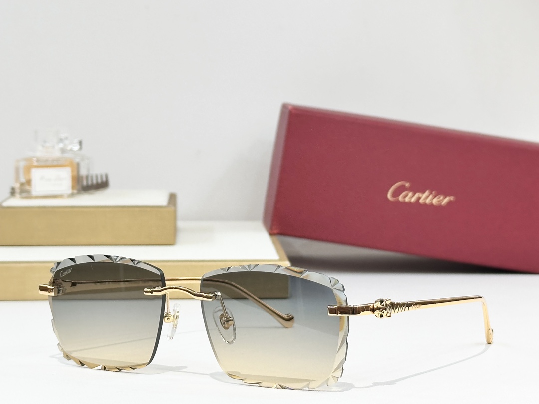 Cartier
MOD：CT01594LO
Size：57口17 142
 
变色