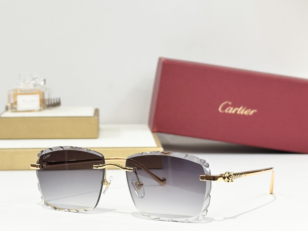 Cartier
MOD：CT01594LO
Size：57口17 142
 
变色