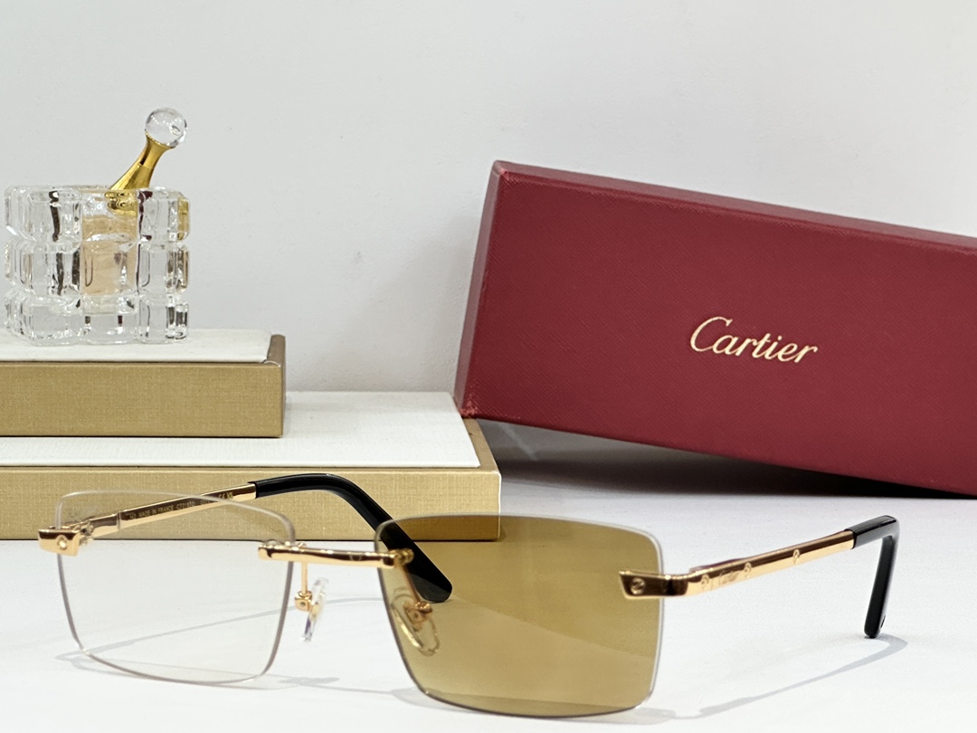 Cartier
MODCT0167O
Size57-18-145
 
变色：