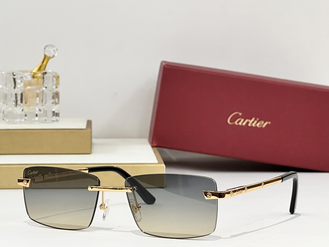 Cartier
MODCT0167O
Size57-18-145
 
变色：