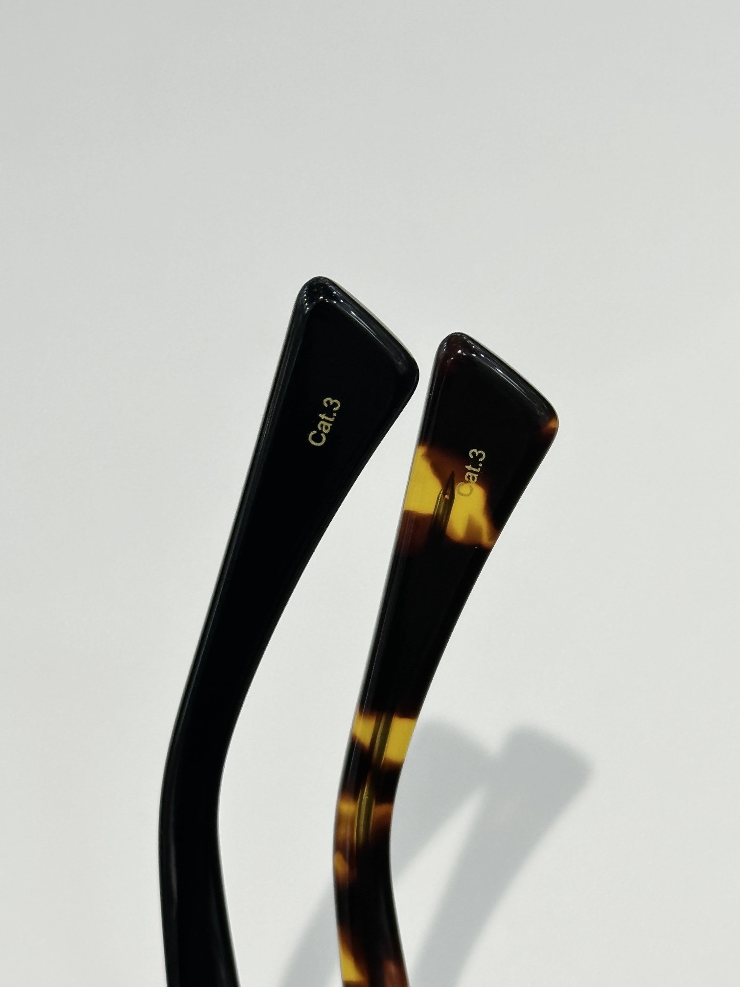  GUCC*
MODELGG1833OK
SIZE52口17-145
