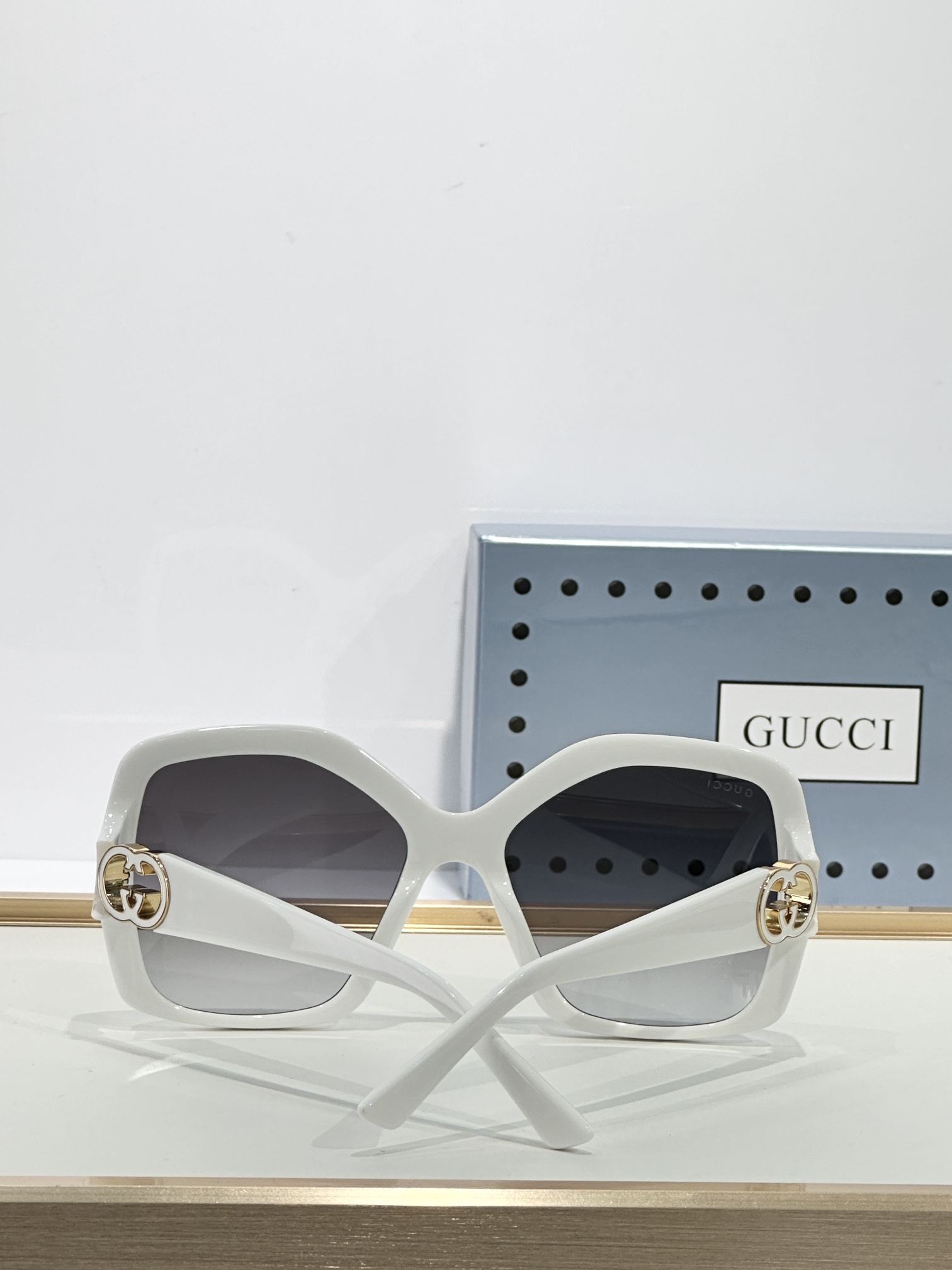  GUCC*
MODEL：GG2015S
SIZE：57口16-145
