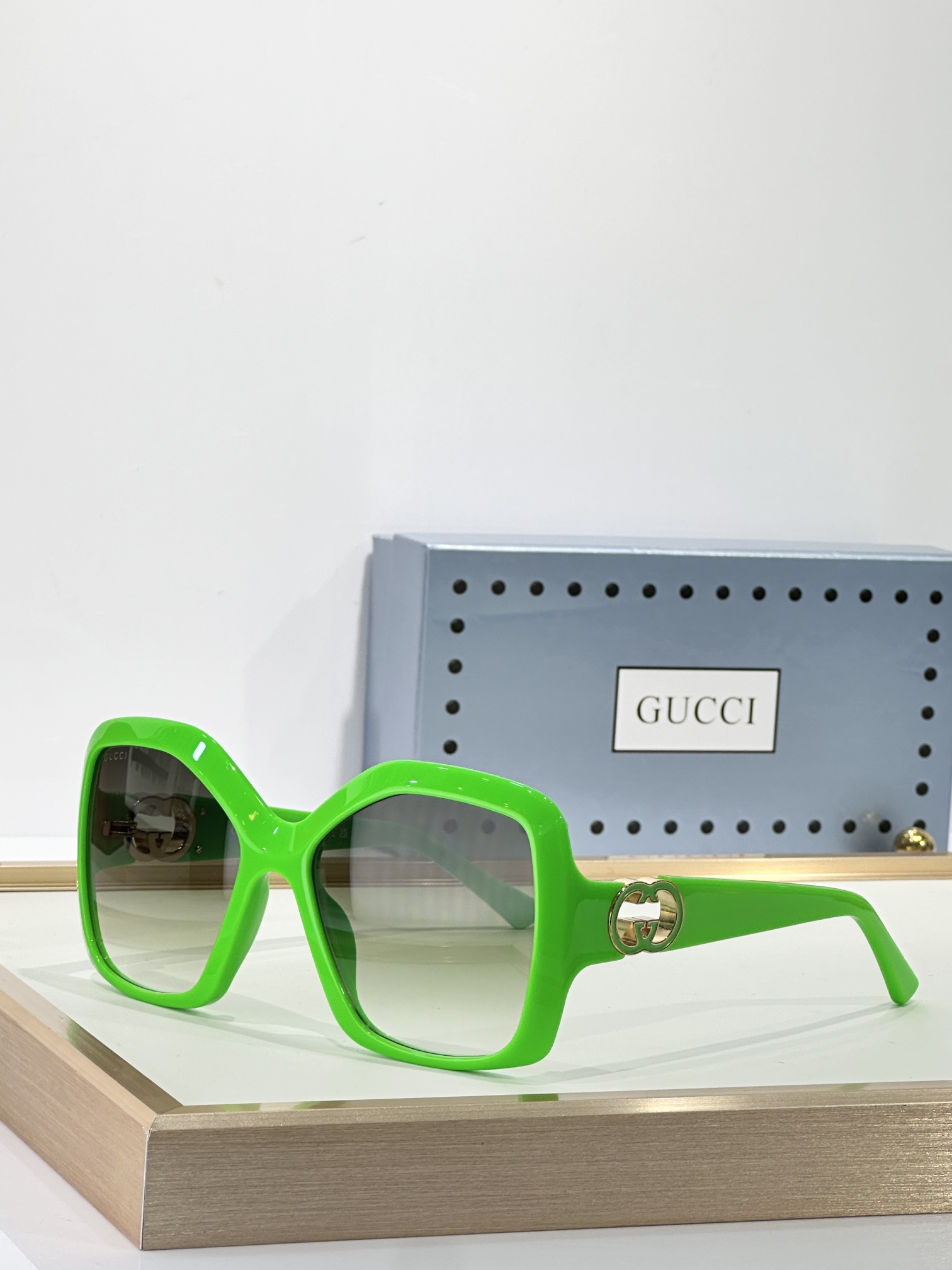  GUCC*
MODEL：GG2015S
SIZE：57口16-145
